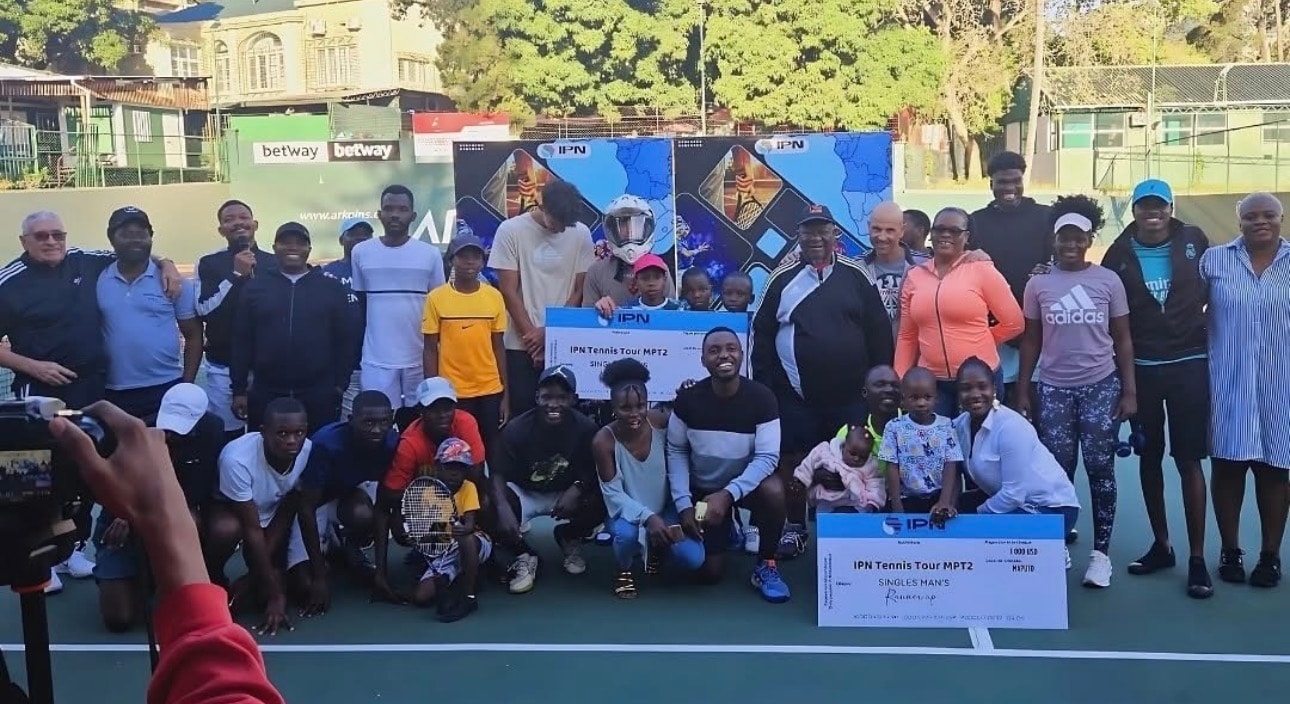 IPN Mozambique team together at the tennis courts
